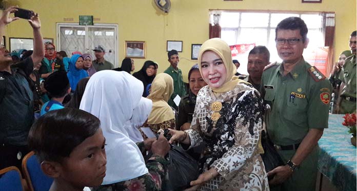 Tim Penggerak PKK Santuni Anak Yatim dan Duafa