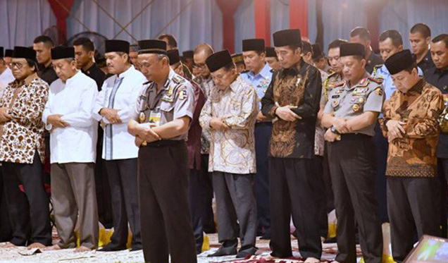 Mengenal Sosok Polisi yang Jadi Imam Salat Tarawih Presiden dan Kapolri