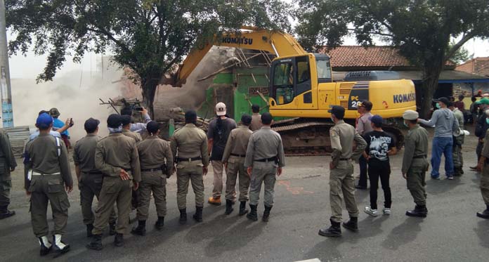 Satpol PP Dituding Tebang Pilih Tertibkan Bangli, Ini Sebabnya