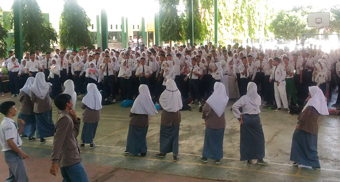 SMAN1 Sumber Hapus Perpeloncoan Siswa Baru