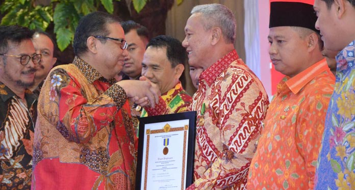 Kopti Kuningan Raih Penghargaan Koperasi Berprestasi Tingkat Nasional