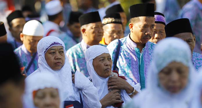 Calhaj Asal Indramayu Meninggal di Pesawat