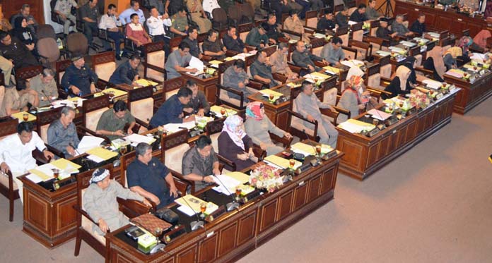 Ramai-Ramai Pertanyakan Gaji Pokok Bupati