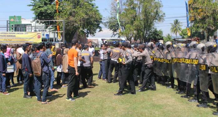 Cegah Kisruh Pilkades Serentak, Polres Kuningan Gelar Simulasi Pengamanan