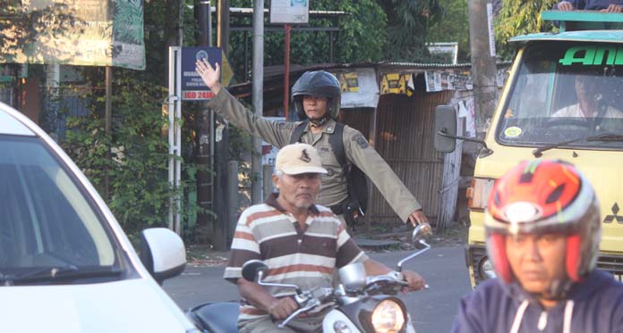 Jarang Ada Polisi, Pertigaan Majasem Titik Macet Baru