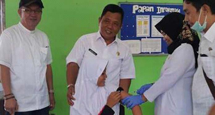 Takut Disuntik Imunisasi, Dua Siswa SMP Nyaris Pingsan