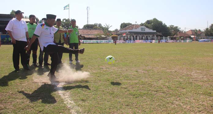 30 Tim Pesantren Bersaing di LSN Region Jabar I, Rebut Piala Ridwan Kamil Cup
