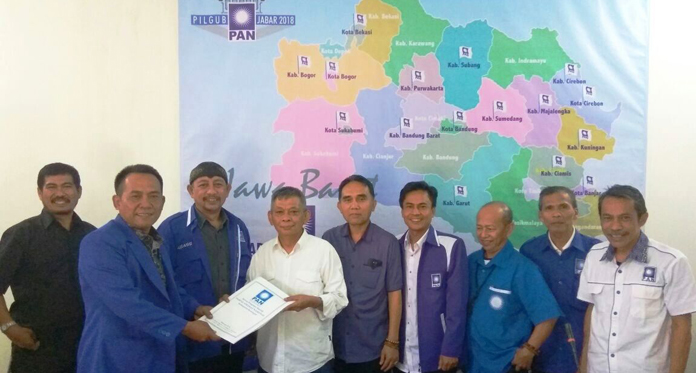 PAN Kuningan Serahkan Berkas Cabup ke DPW Jabar