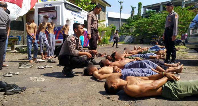 Terlibat Tawuran, 28 Siswa SMK Dijemur di Bawah Terik Matahari