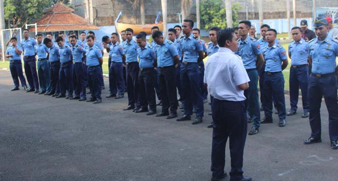 Akmi Suaka Bahari Cirebon Luluskan Ratusan Taruna dalam UKP