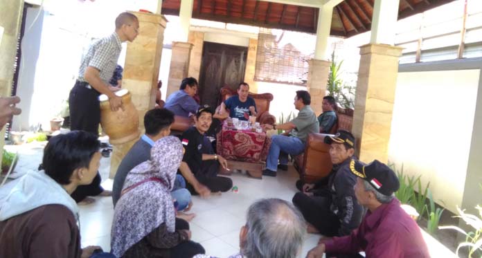 Surat Pembubaran Beredar, Anggota Swissindo dari Luar Jawa Sambangi Cirebon