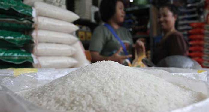 Harga Beras di Pasar Induk Cipinang Cenderung Turun