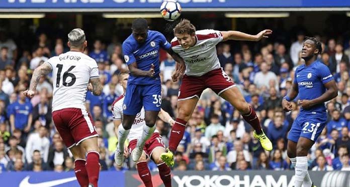 Drama Premier League; Chelsea Takluk di Kandang, Klub Promosi Pimpin Klasemen