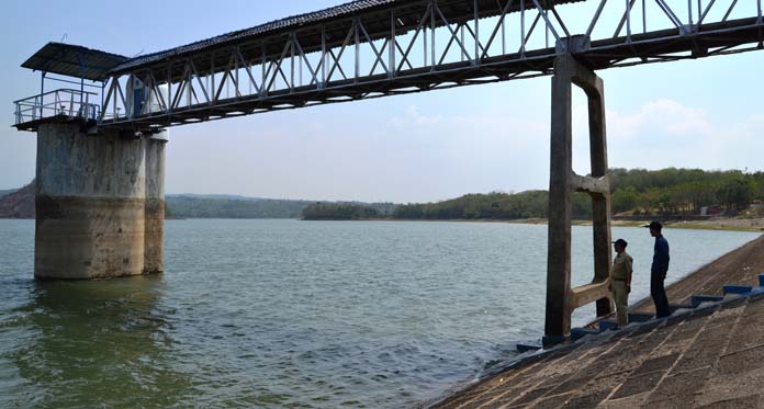 Air Waduk Setupatok Nyaris Habis, Sisanya Hanya Cukup sampai Bulan Depan