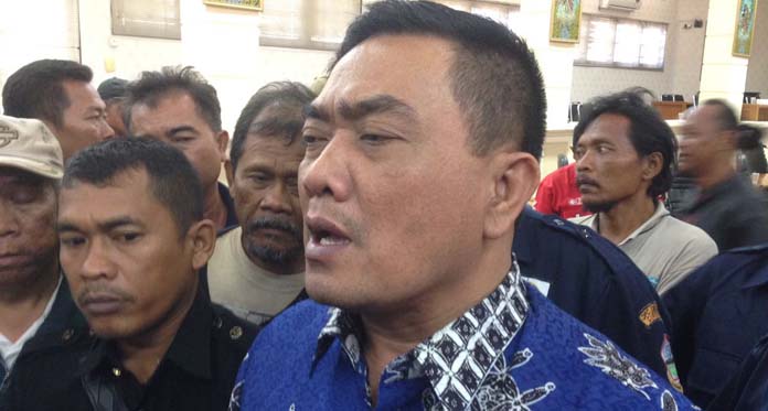 Di Depan Sopir Angkot, Walikota Janji Akan Hentikan Transportasi Online