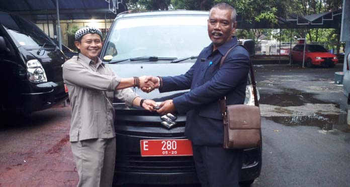 Tunjangan Naik, 12 Unit Mobil Dinas DPRD Kuningan Ditarik