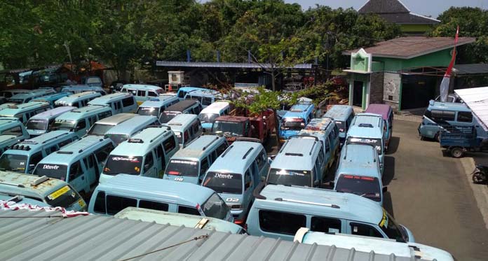 Minta Transportasi Online Dihapus, Sopir Angkot Geruduk Kantor Dishub