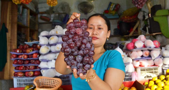 Buah Impor dari China dan Amerika Kuasai Pasar Tradisional Cirebon