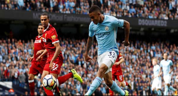 Manchester City Tampil Menggila, Arsenal Luar Biasa