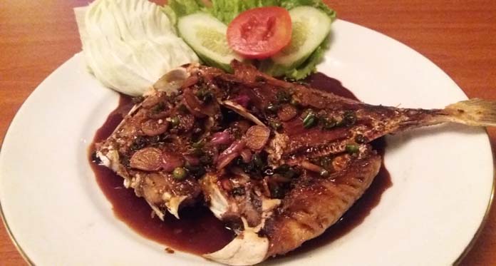 Wuih Lezatnya,  Ikan Bakar Kambing-kambing Dicocol Saus Kecap