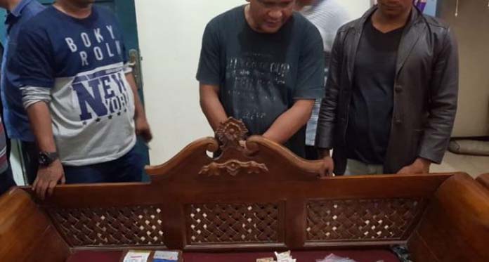 Waduh, Rumah Oknum Polisi Digerebek, Ada Sabu dan Ekstasi