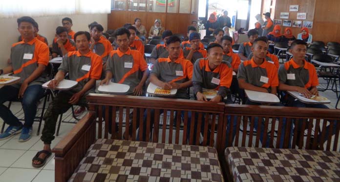 40 Remaja Binaan Asal Kabupaten Cirebon Ikuti Terapi Komunitas