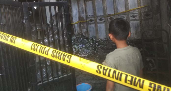 Ditinggal ke Pasar, Rumah Hangus Terbakar