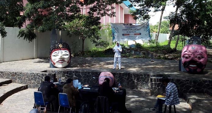 Puluhan Pelajar Cirebon Ikuti Lomba Puisi Berebut Piala Rendra