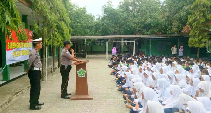 Polisi Gencar Lakukan Pembinaan pada Siswa