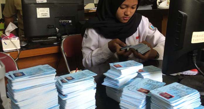 Banyak Warga Kota Cirebon Miliki Data Kependudukan Ganda
