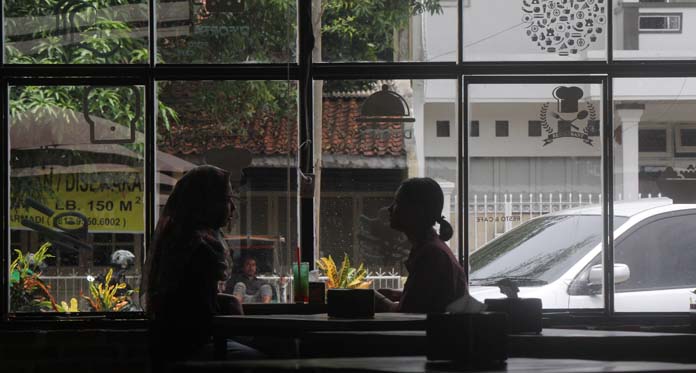 Jalan Ampera Jadi Pusat Kuliner, Kaki Lima sampai Kafe Kian Menjamur