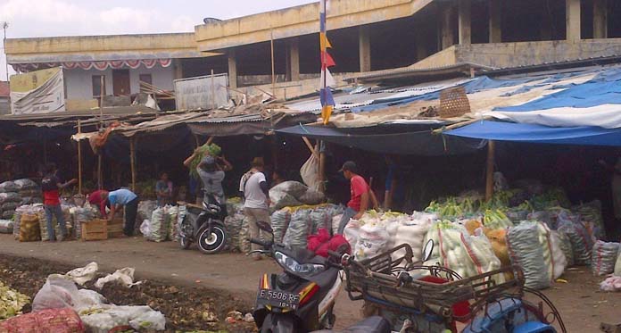 Pedagang Tunggu Kepastian Relokasi ke Pasar Jatibarang Baru