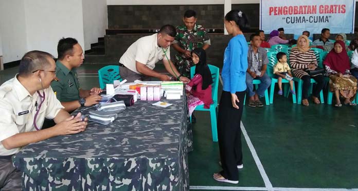 Peringati HUT TNI, Kodim 0620 Gelar Pengobatan Gratis