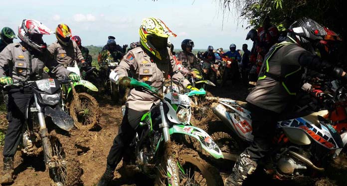 Kapolda dan Waka Polda Jawa Barat Cek Lokasi Latihan Brimob