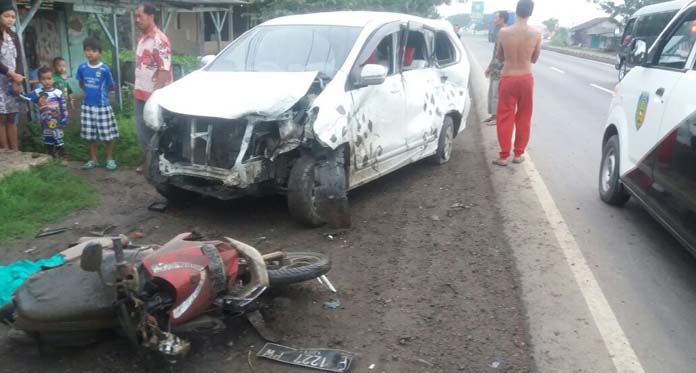 Mobil Seruduk dan Seret Pemotor hingga Tewas Mengenaskan