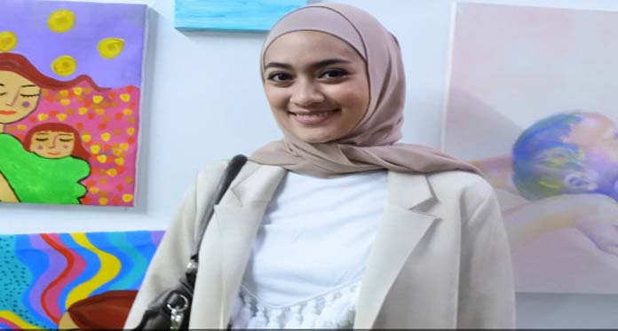 Ayudia Bing Slamet Abadikan Momen Persalinan dalam Bidikan Kamera