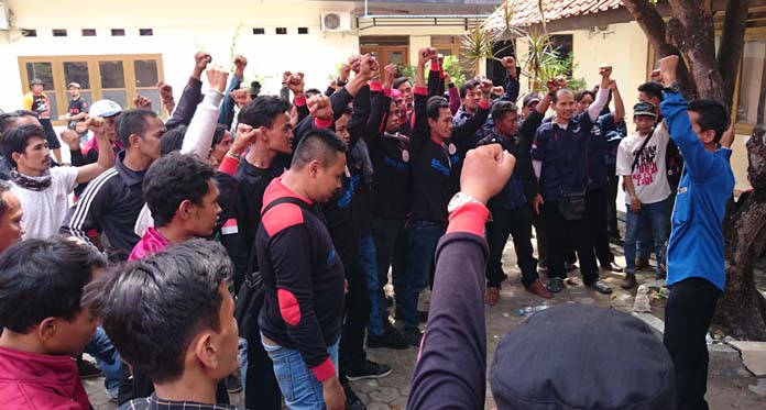 Tolak Hasil Pleno UMK Cirebon, Buruh Gugat ke PTUN