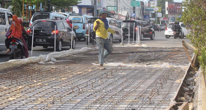 Ada Betonisasi, Jalan Cipto Macet saat Jam Pulang Sekolah dan Kantor