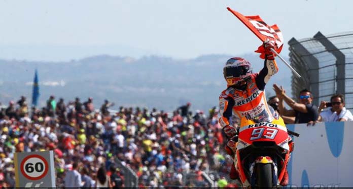 Nyaris Tergelincir di Sirkuit Valencia, Marquez Juara Dunia MotoGP 2017