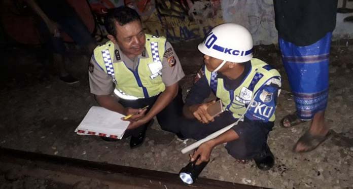 Heboh, Temu Mayat Pria Bergelang Persib di Kolong Jembatan Kereta Api