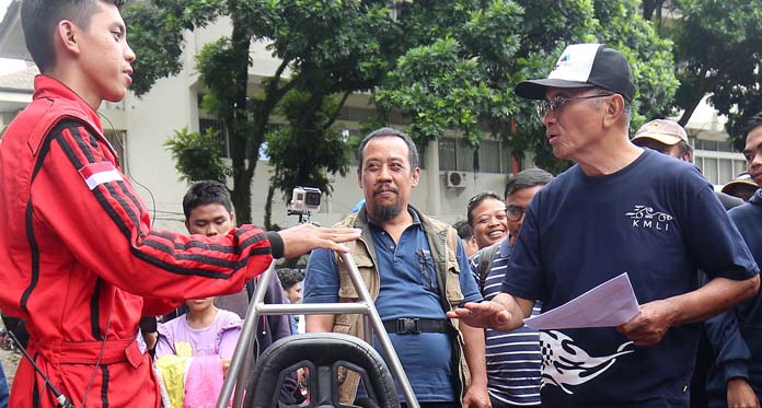 Semangat Mobil Listrik Terus Menyala, Ricky Elson: Abah Jangan Bersedih