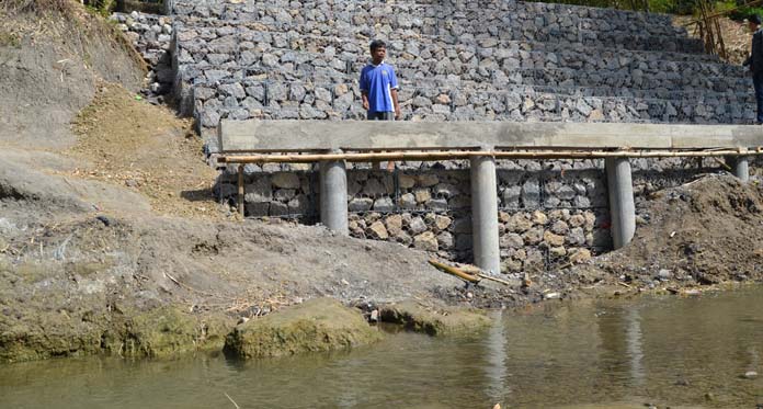 Masih Ada Titik Kritis,  Sofwan Usulkan Penambahan Spot Senderan Sungai Cijuarai