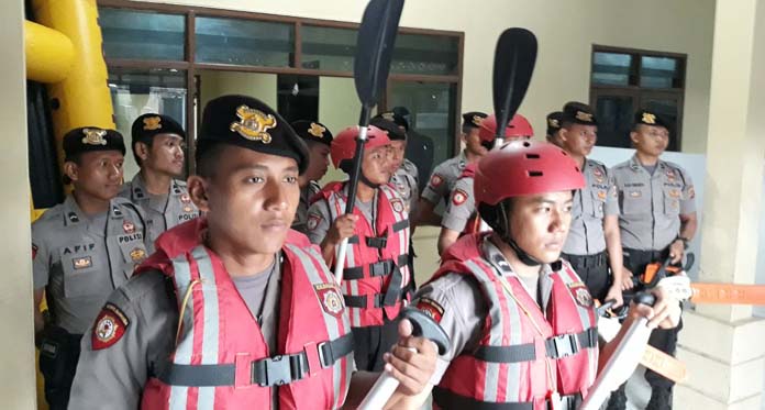 Satuan Sabhara Polres Cirebon Apel Siaga Banjir