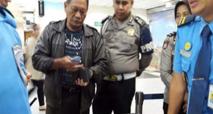 Bawa Senpi FN, Mantan Wakapolda Metro Jaya Diamankan Avsec Bandara Kualanamu