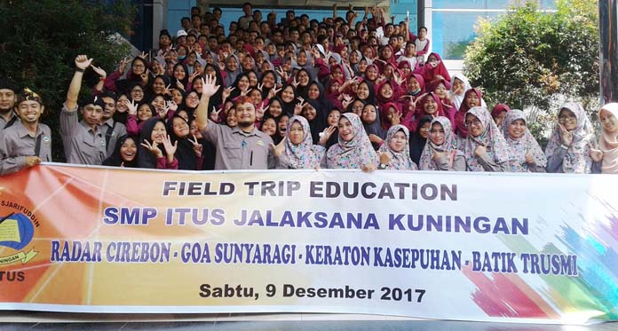 SMP ITUS Field Trip Education ke Radar Cirebon