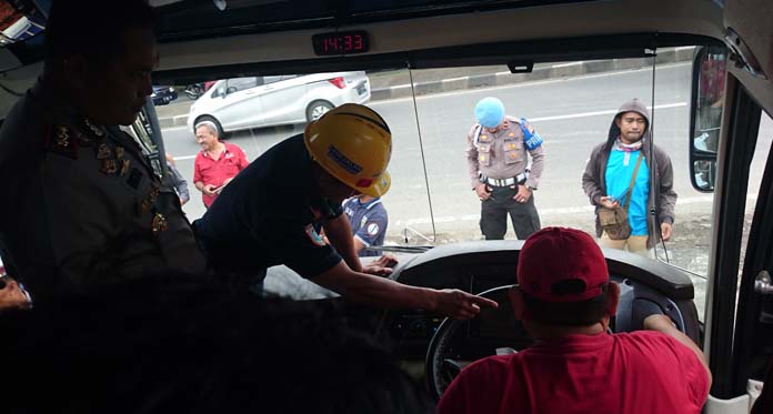 Jelang Natal dan Tahun Baru, Polres-Dishub Cirebon Sidak PO Bus