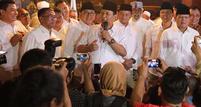 Pilkada Jabar, Prabowo Turunkan Anis-Sandi Jadi Tim Kampanye Mayjen Sudrajat