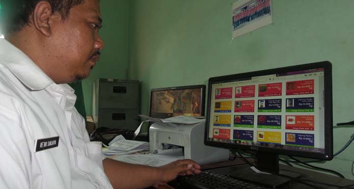 Pasar Milik Pemkab Cirebon Terapkan Sistem Online, Bisa Cek Harga Sembako dari HP