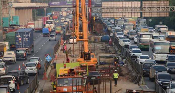 Proyek di Ruas Tol Jakarta–Cikampek Dihentikan Sementara Selama Libur Natal dan Tahun Baru