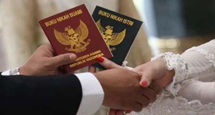 MK Legalkan Nikah dengan Teman Sekantor